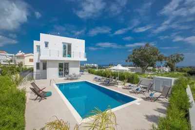 5 Bedroom Villa in Protaras
